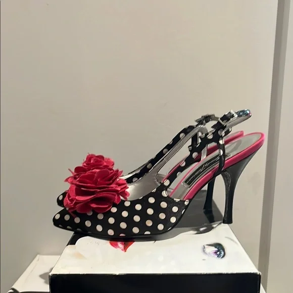 Beverly Feldman Women's Black and White Polka Dot Heels with Red Floral Accent - Picture 5 of 5